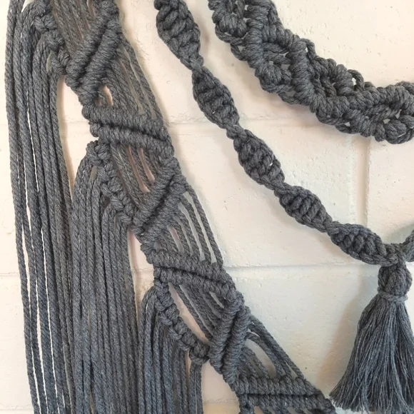 Wall hanging Macrame Handmade - Picture 2 of 3